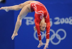 姚明和奥尼尔体重谁大，姚明奥尼尔体重对比