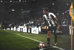 爵士12193送国王14连败，杰克逊23分，马尔卡宁19分，德罗赞20分