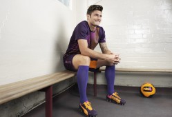 叫席尔瓦的足球运动员有哪些，t席尔瓦